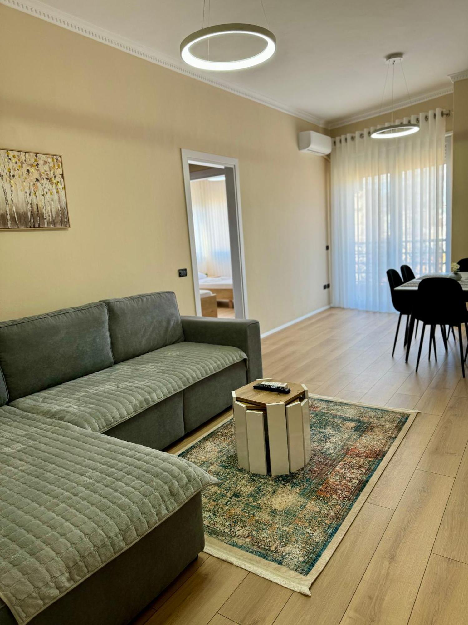 New Bazaar Cozy Apartment 2 Dajti View تيرانا المظهر الخارجي الصورة