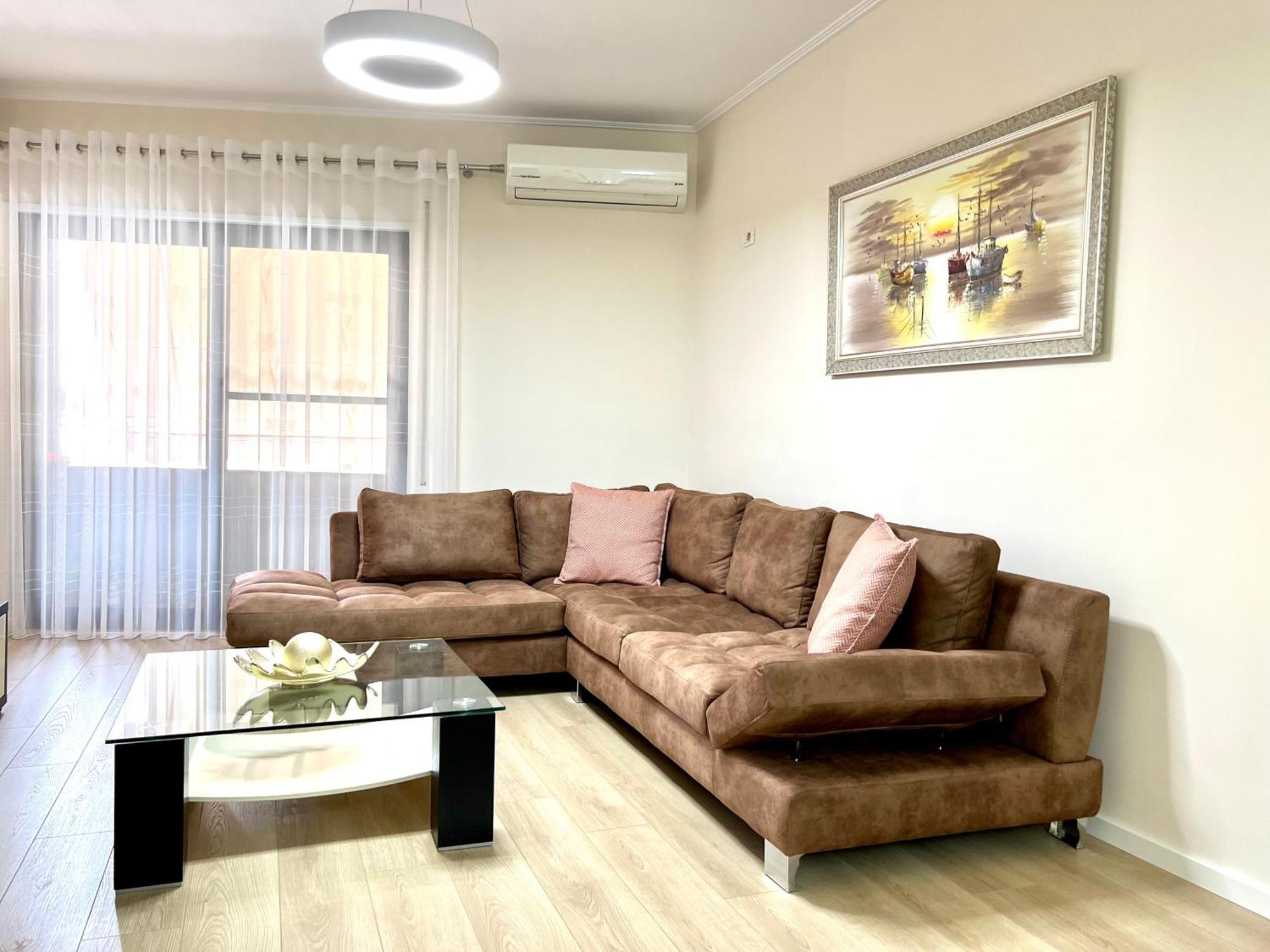 New Bazaar Cozy Apartment 2 Dajti View تيرانا المظهر الخارجي الصورة