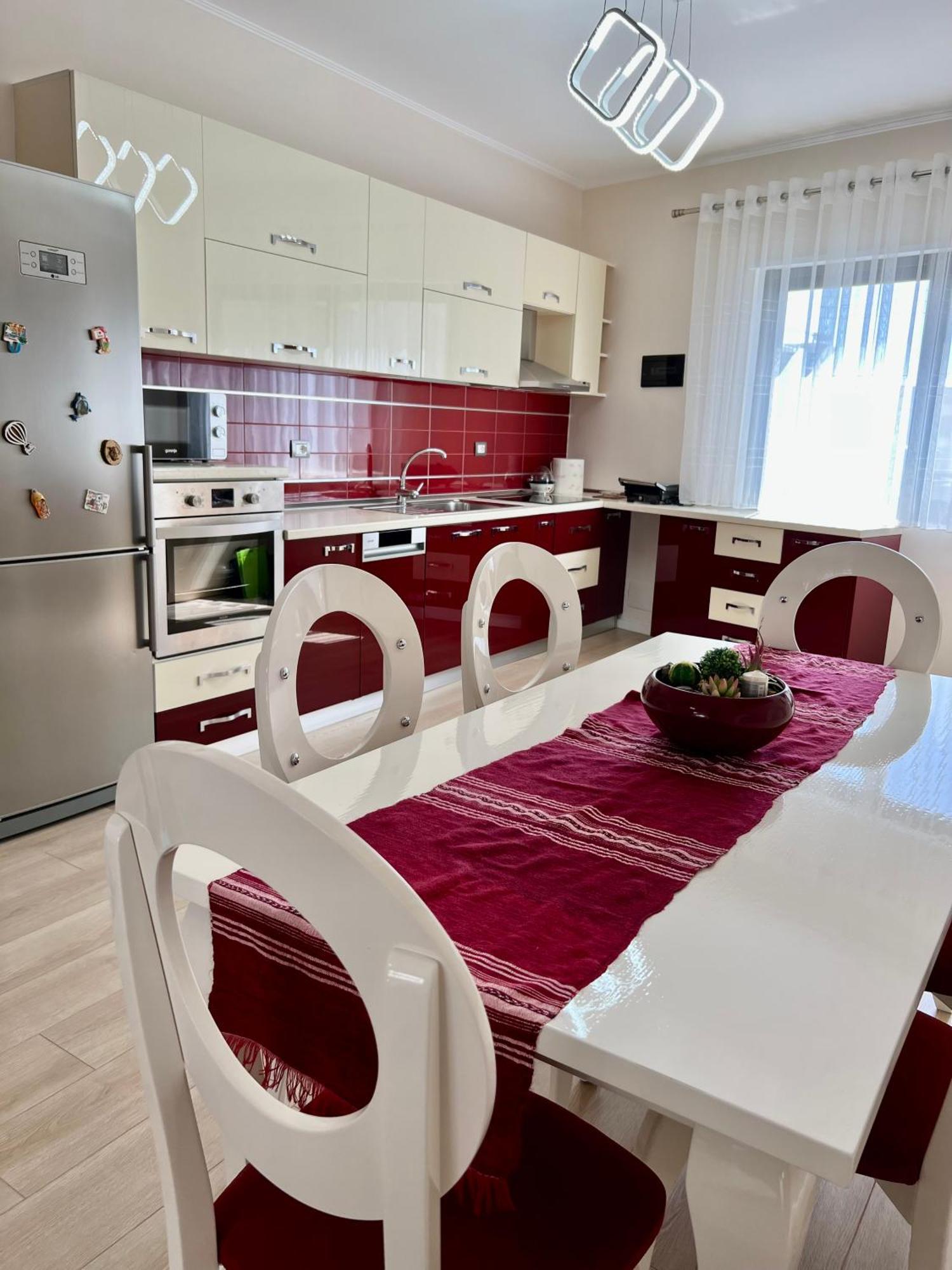 New Bazaar Cozy Apartment 2 Dajti View تيرانا المظهر الخارجي الصورة