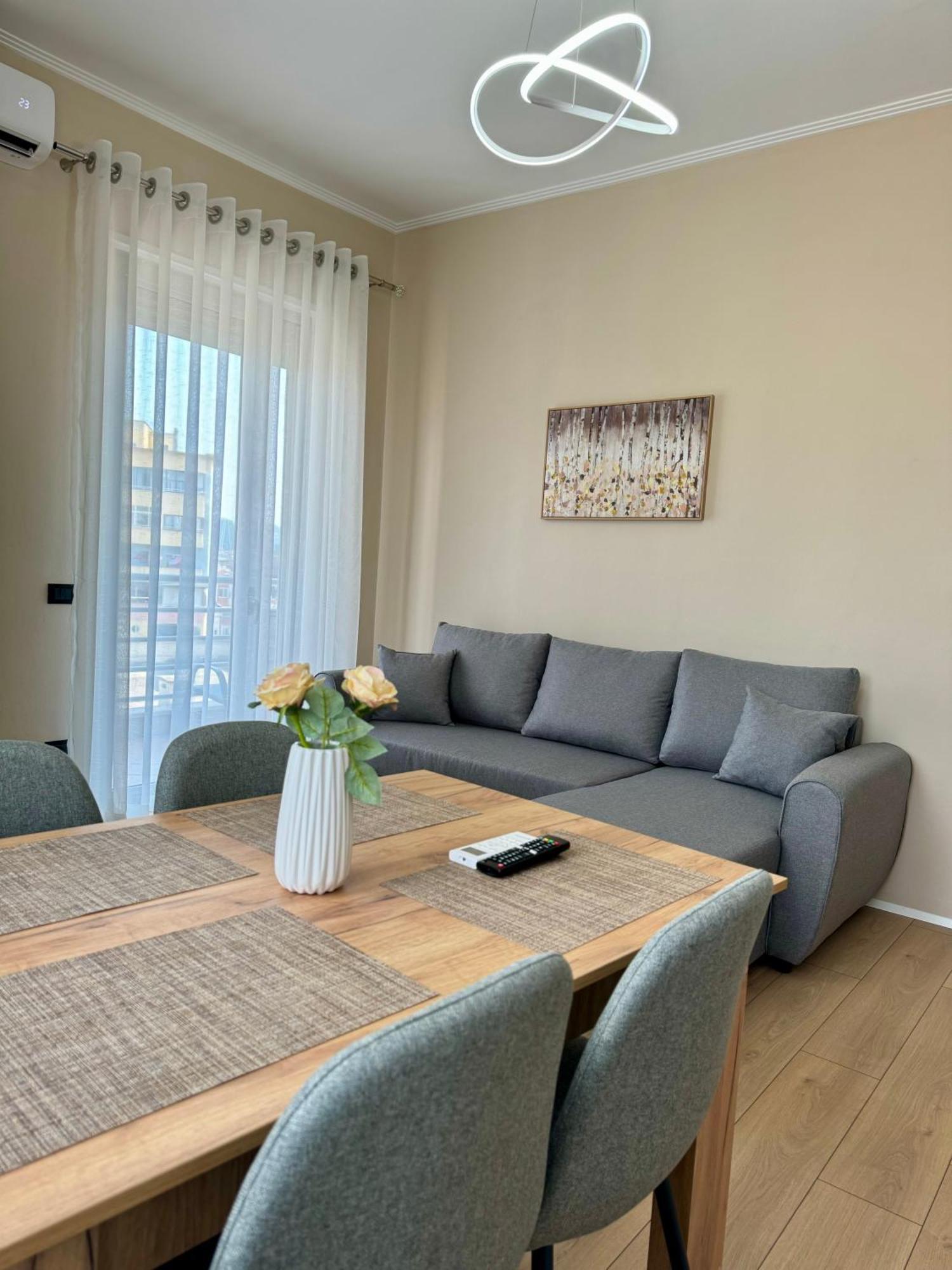 New Bazaar Cozy Apartment 2 Dajti View تيرانا المظهر الخارجي الصورة