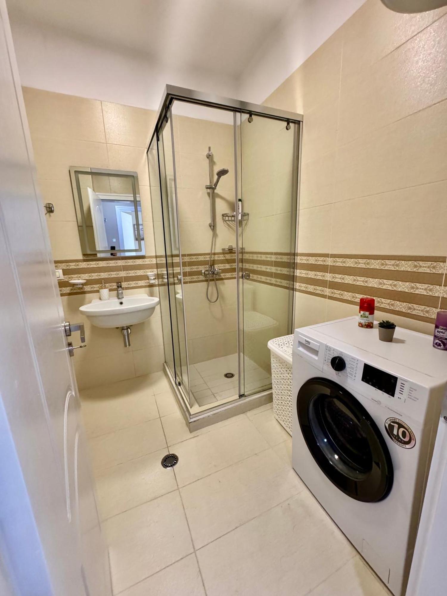 New Bazaar Cozy Apartment 2 Dajti View تيرانا المظهر الخارجي الصورة