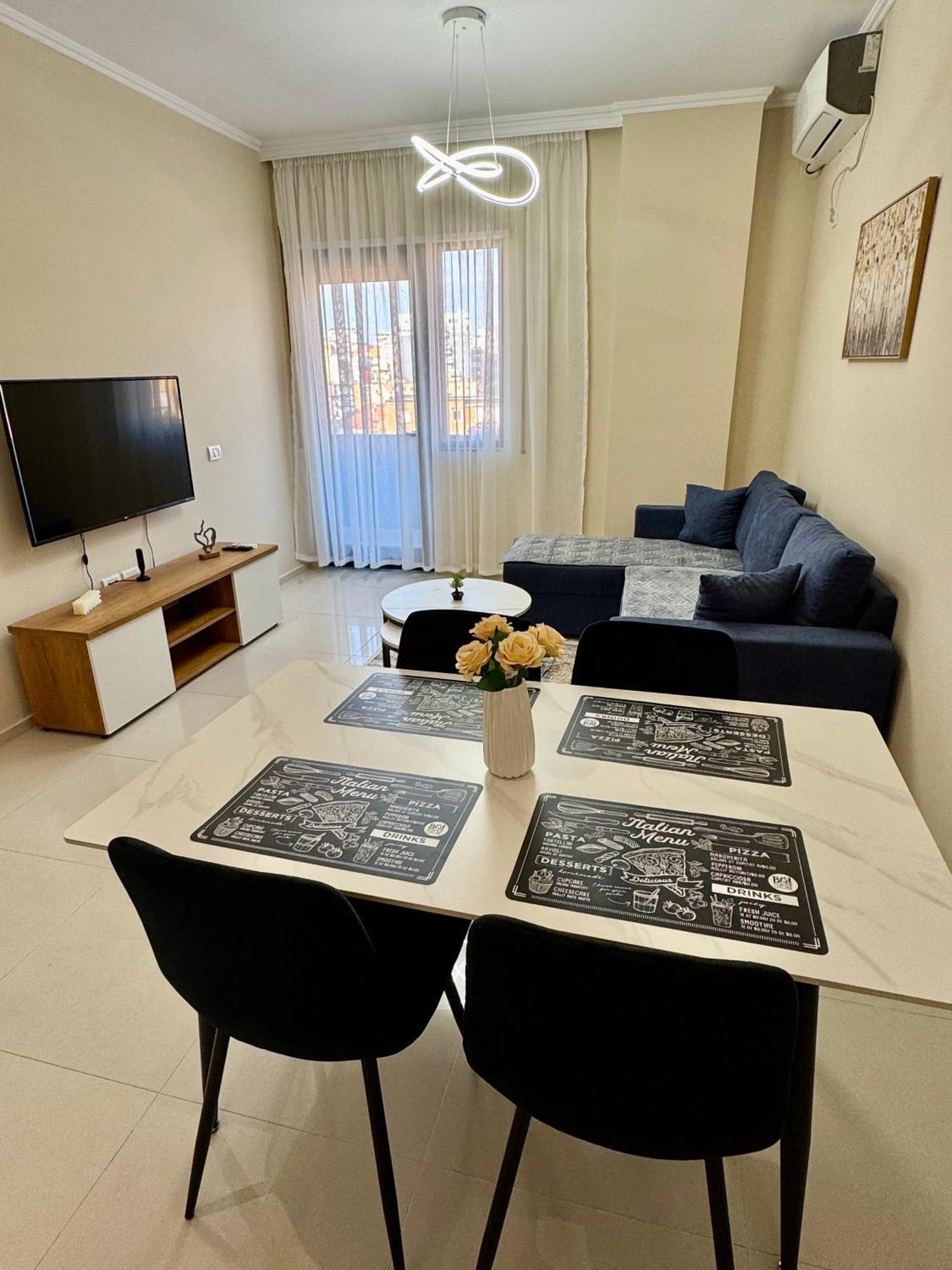 New Bazaar Cozy Apartment 2 Dajti View تيرانا المظهر الخارجي الصورة